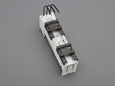 Artikelbild 1 des Artikels 32401 Adapter 16A 2TS EQUES MOTOR Controller 60mm